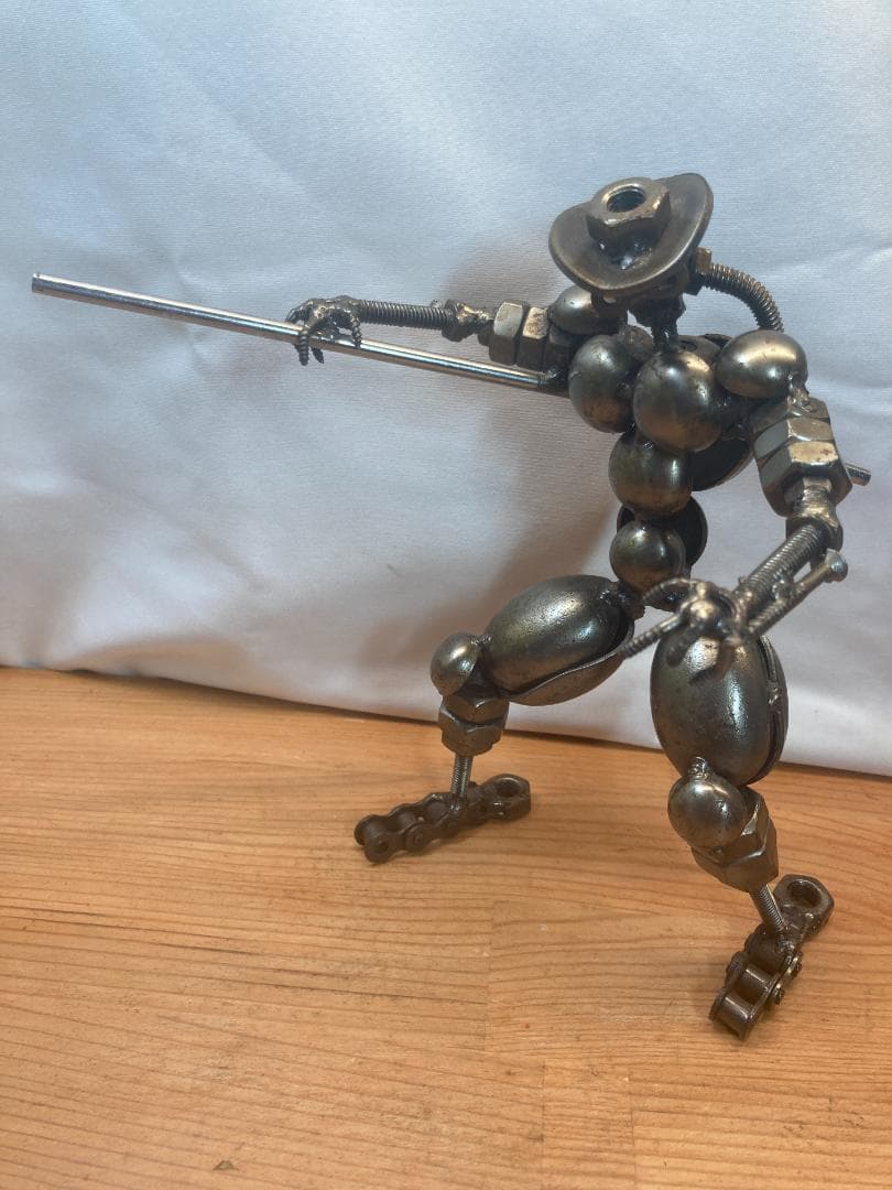 鉄のオブジェ 海外製 アート 人形