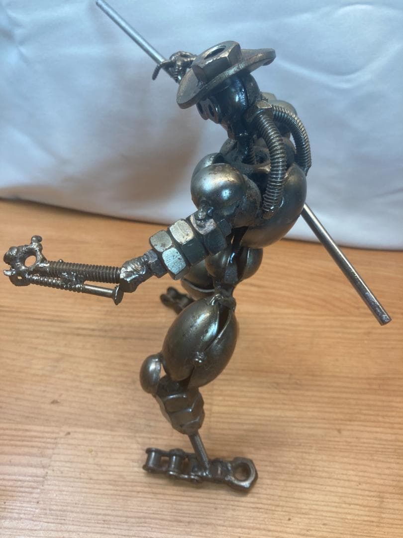 鉄のオブジェ 海外製 アート 人形