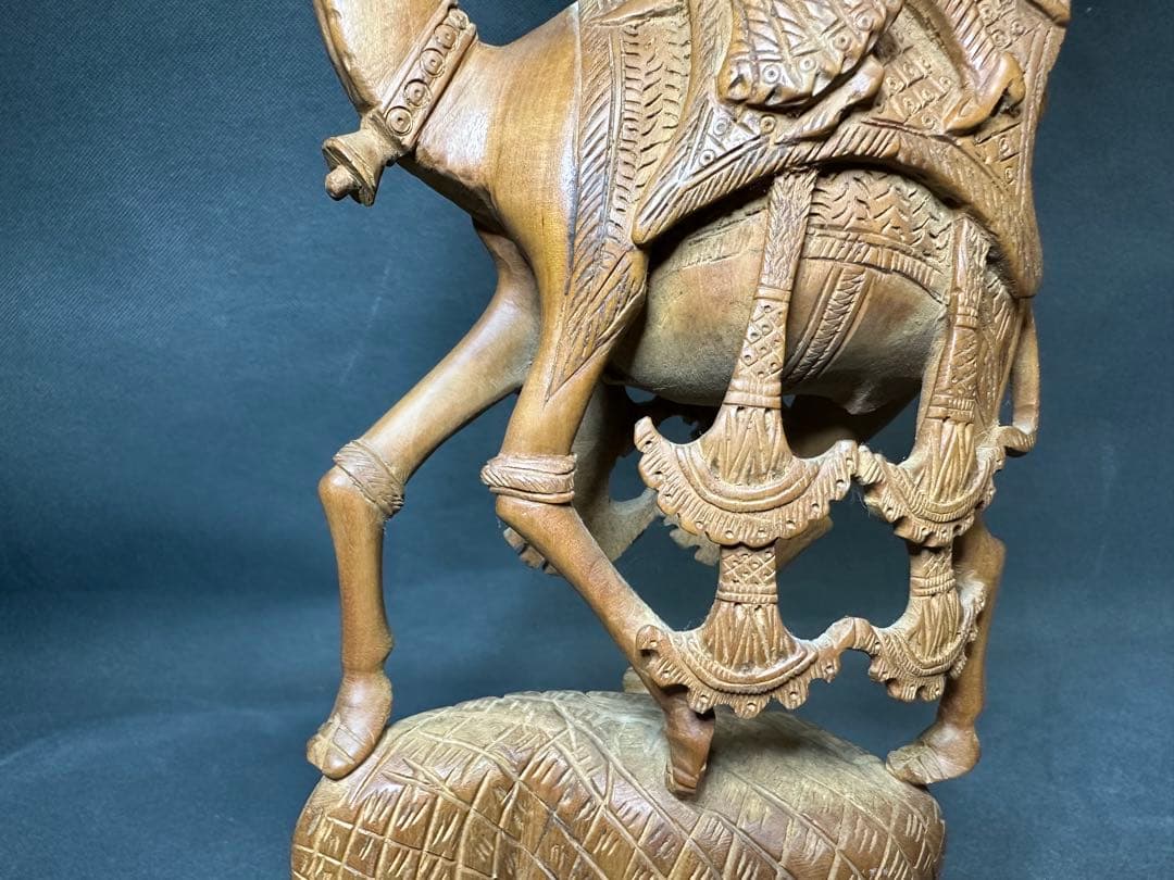 2点　インド　白檀　木彫り　仏教美術　仏像 骨董 木像　木製　仏教