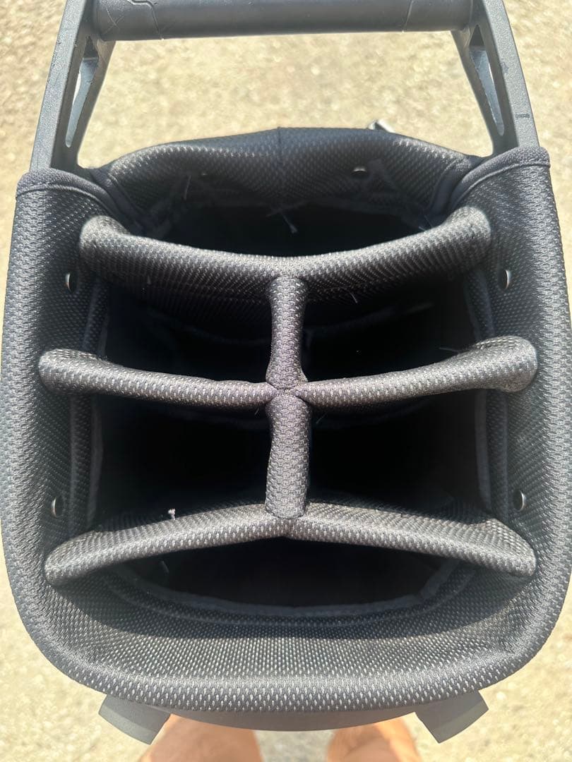 の*る様 NIKE ジョーダン　キャディバッグ 黒