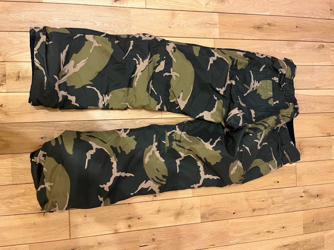 BURTON 子ども用 アノラックジャケットMとスノーボードパンツL2本セット