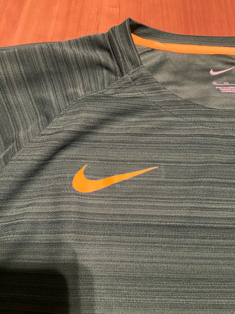 Nike スプリングボックス ウォームアップウェア