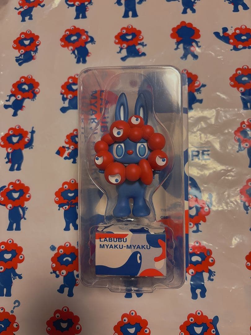 LABUBU MYAKU-MYAKU フィギュア
