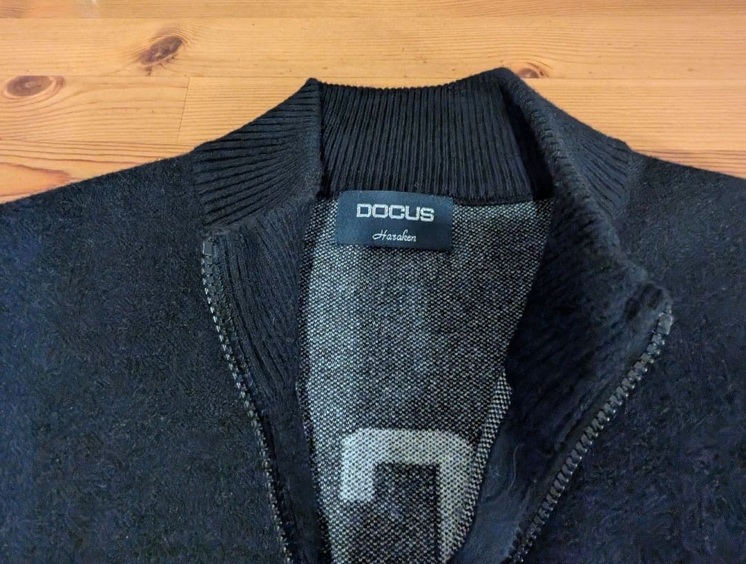 DOCUS ブラック ジップアップジャケット