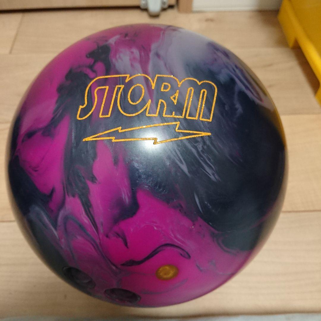 ボウリング メガロック15ポンド