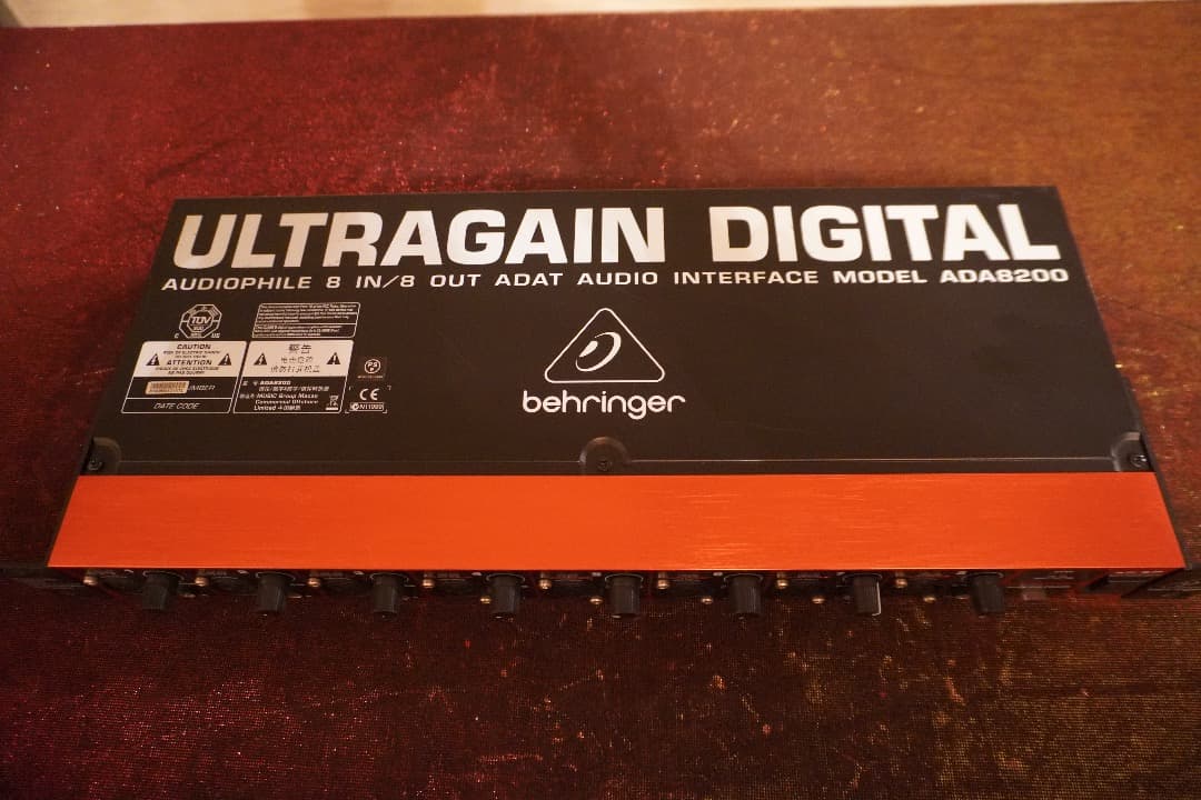 DJ機材 Behringer ADA8200 ULTRAGAIN DIGITAL