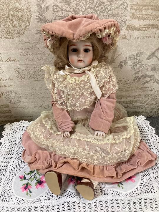 アンティックドール