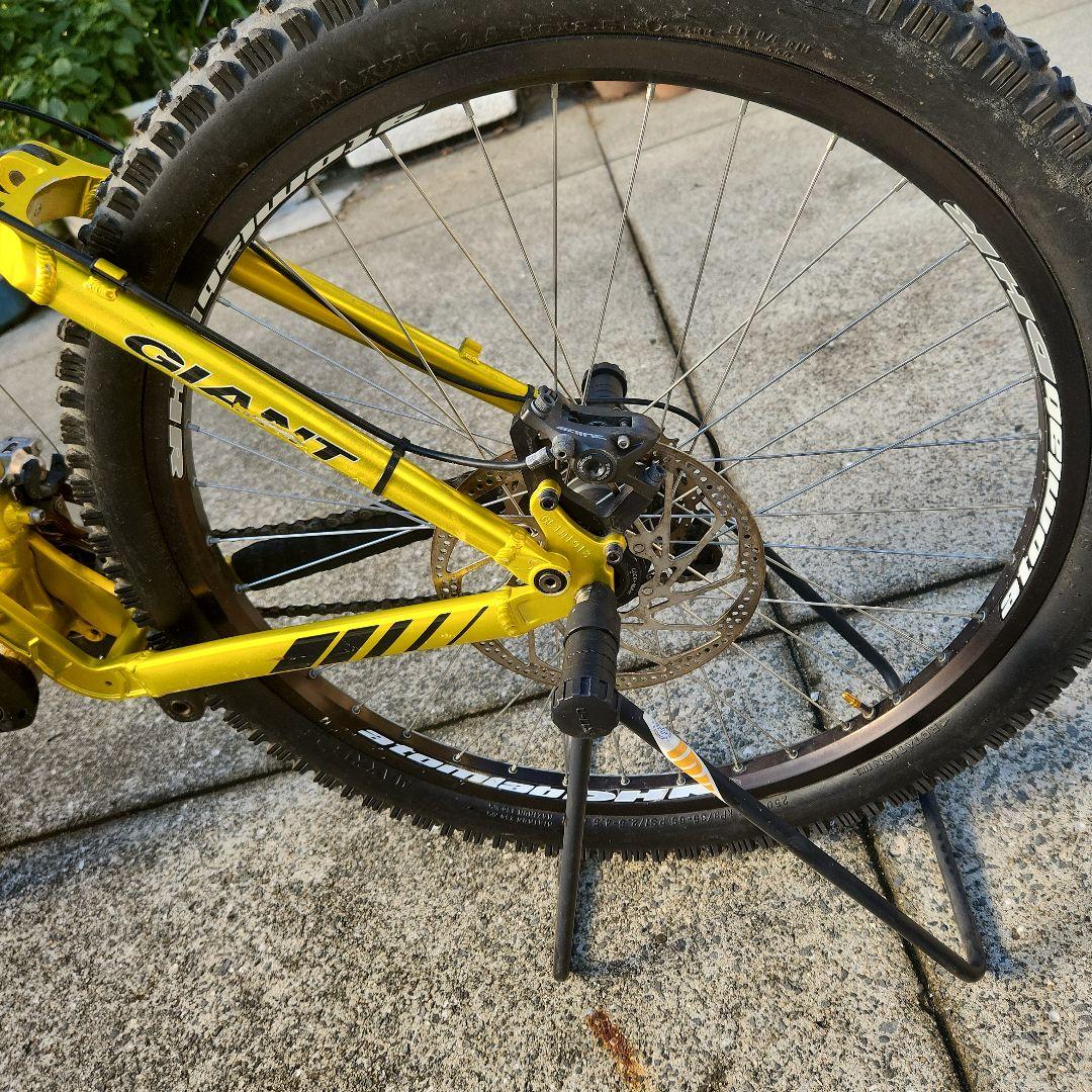 GIANT マウンテンバイク イエロー/ブラック D/H