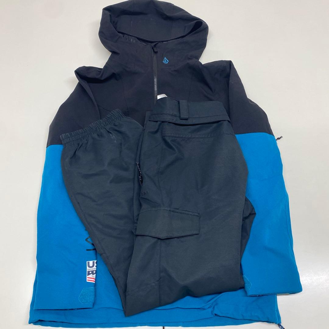 Volcom　スノージャケット　スノーパンツ　セット