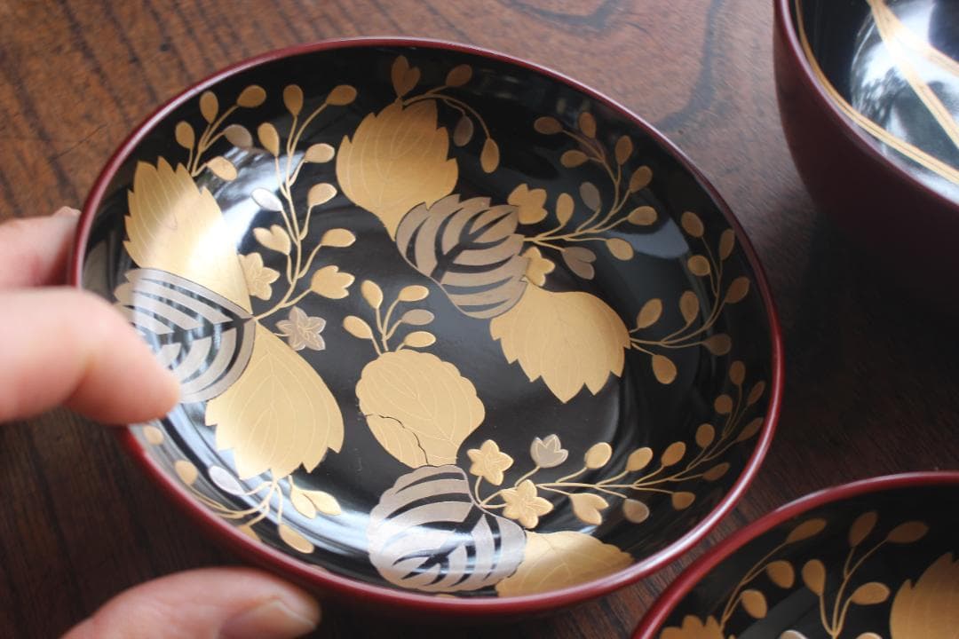 デッドストック！極上紅溜に優美な桐花蒔絵の映えるお椀2点（検輪島塗京塗煮物椀