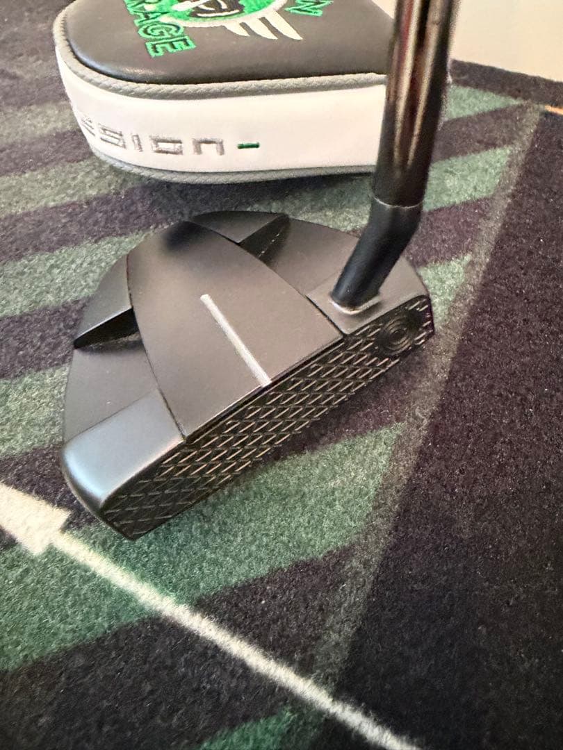 オデッセイ　TOULON GARAGE DAYTONA BEACHパター