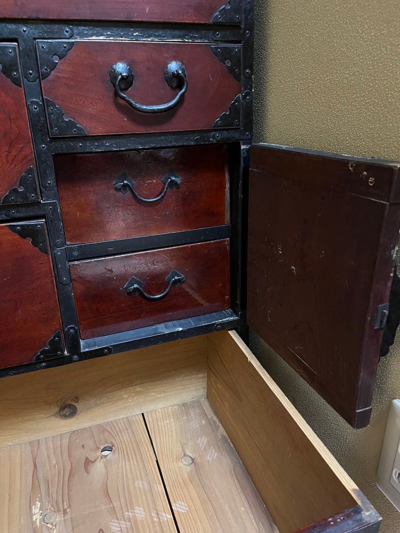 金具付き和箪笥