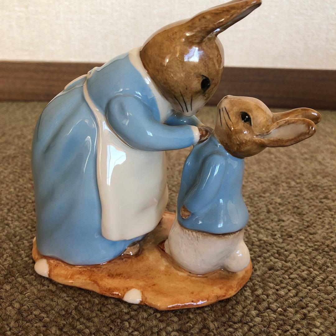 ピーターラビットフィギュリン　ロイヤルドルトン　限定品　証明書・箱あり　レア