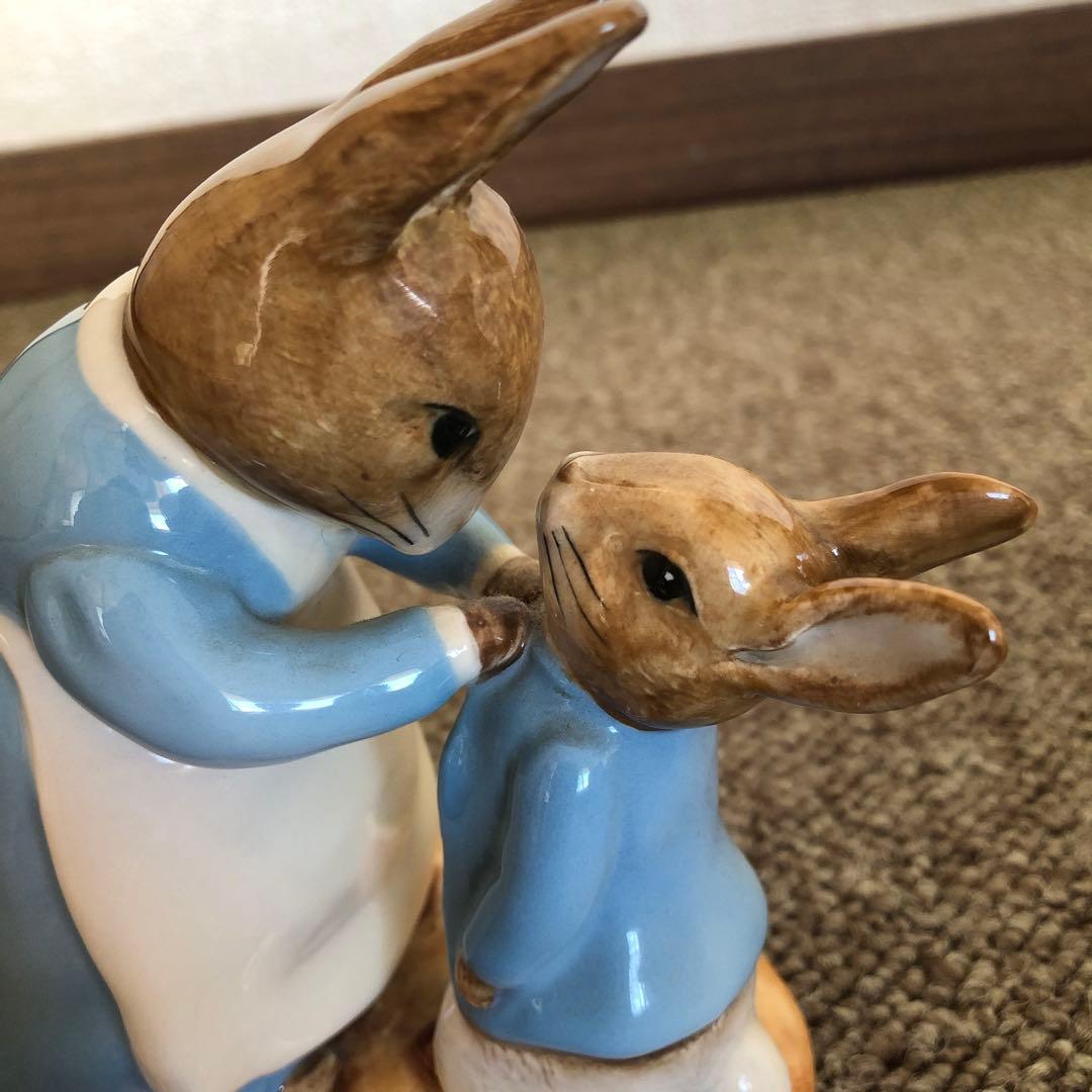 ピーターラビットフィギュリン　ロイヤルドルトン　限定品　証明書・箱あり　レア