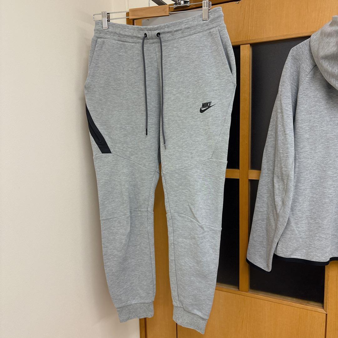 NIKE テックフリース　スウェット　上下セット　パーカー　長ズボン　ナイキ