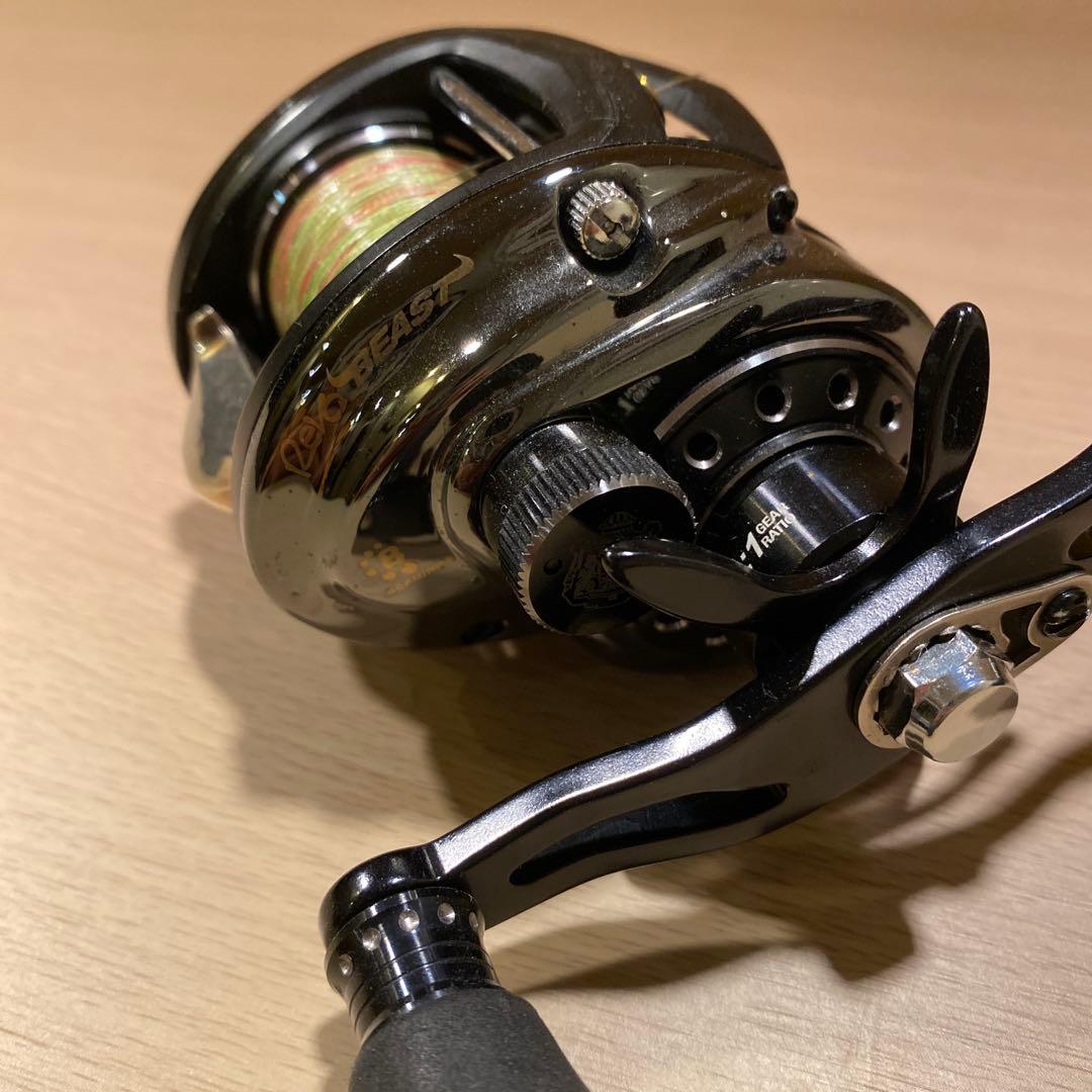 【レア】アブガルシア RVO3 レボ3 ビースト 右ハンドル