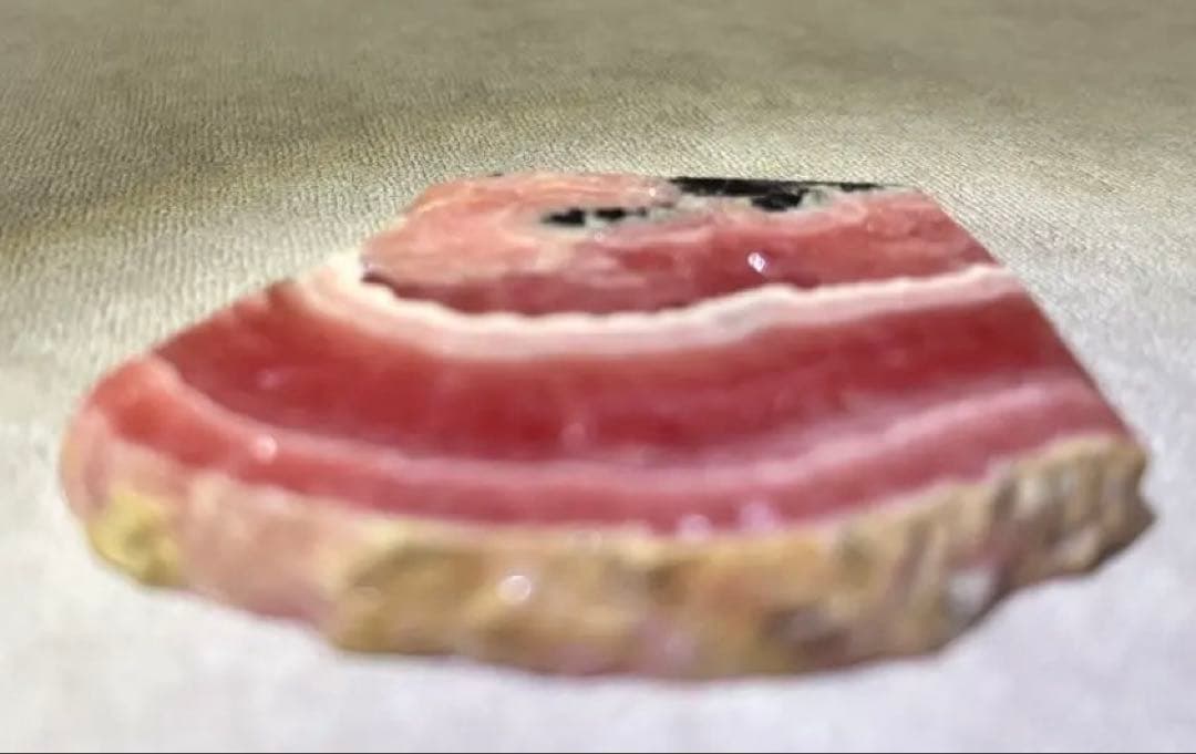 ❷インカローズ　キレイな縞目模様　原石　スライス