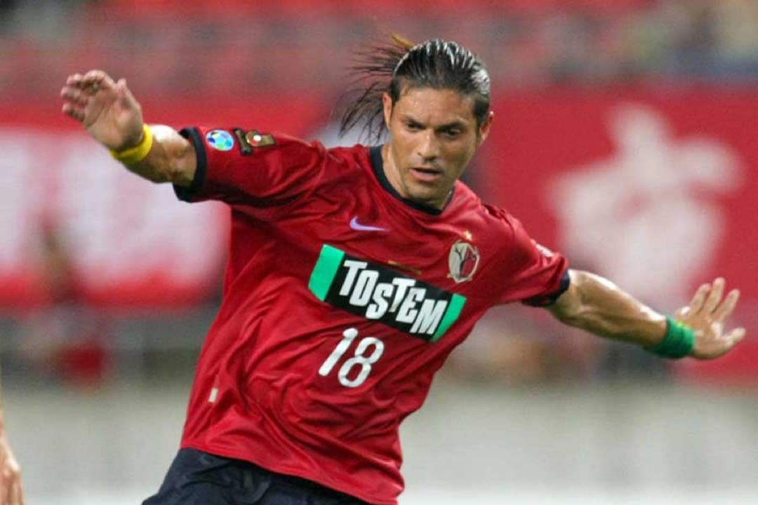 【希少】鹿島アントラーズ　マルキーニョス　ユニフォーム　Mサイズ　18番