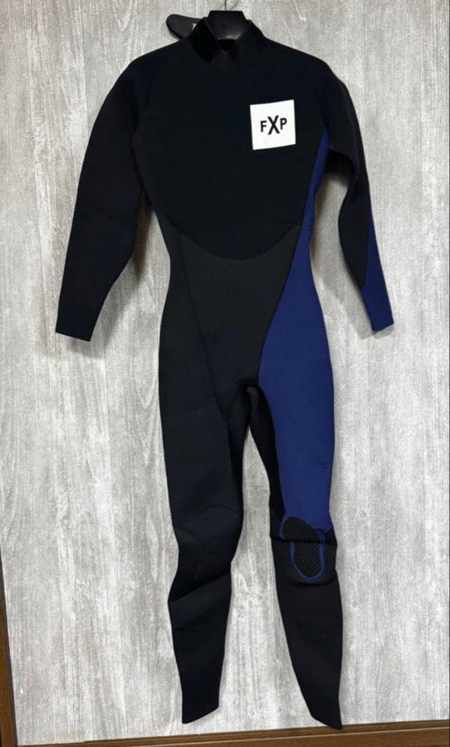 未使用FLASH PACKER ウェットスーツAM-TYPE ジャーフルLサイズ