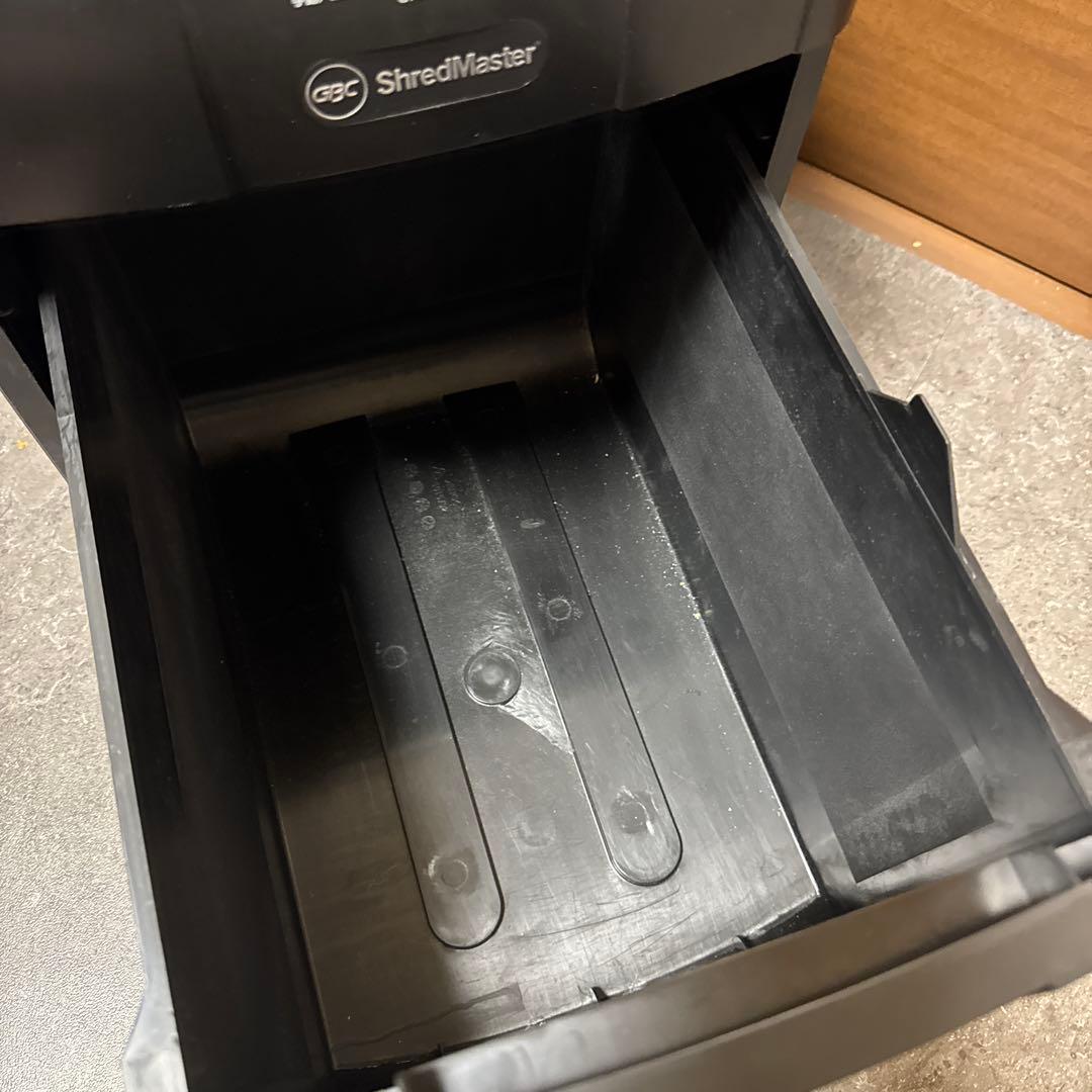 100枚自動裁断　アコ・ GBC オートフィードシュレッダー GCS100AFX