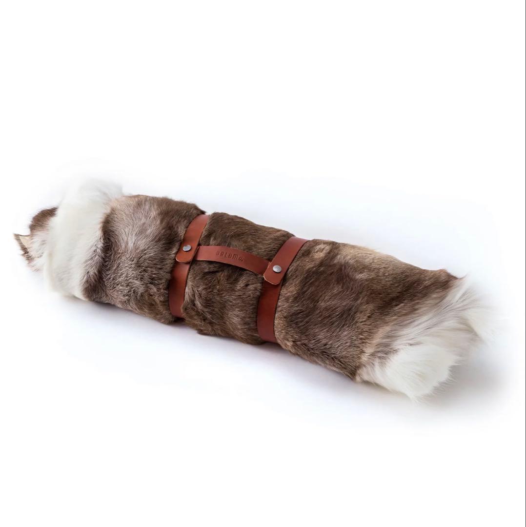 UPIダーラムトナカイファーワード L毛皮ラグ