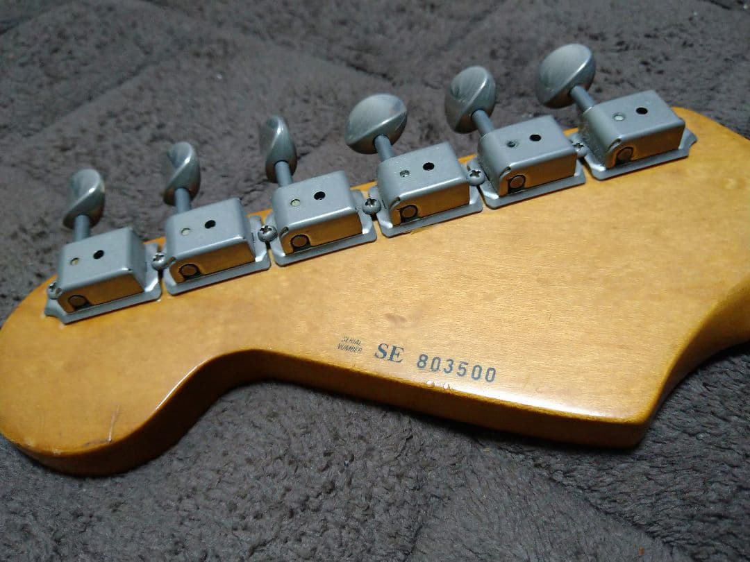 Yngwieストラトキャスター エレキギターサーフブルー