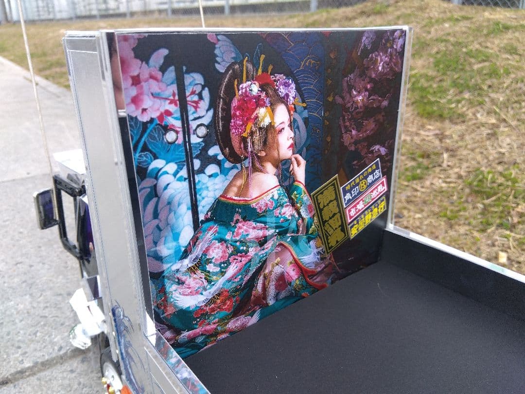 （本日取り下げます）ムネトラ模型　カクキャンター　２トン平ボディー