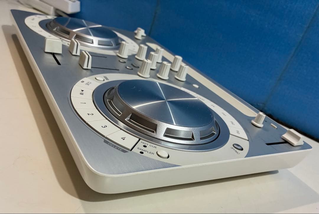 マ*歯様 Pioneerパイオニア　 DDJ-WEG03ーW　コントローラー