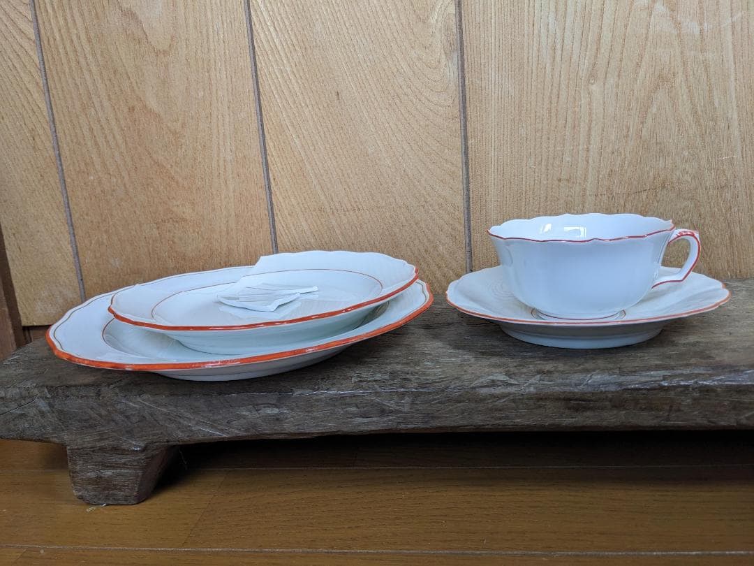 マイセン　ビンテージ　お皿2枚とカップ＆ソーサー　お皿1枚割れ有り　S17