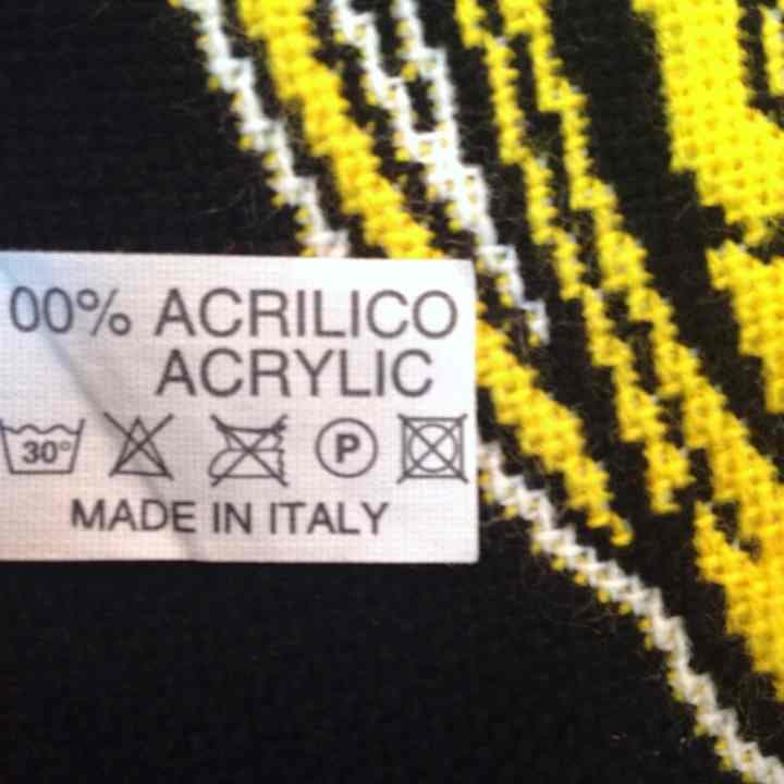 【イタリア製】ユベントス マフラー　MADE in Itary