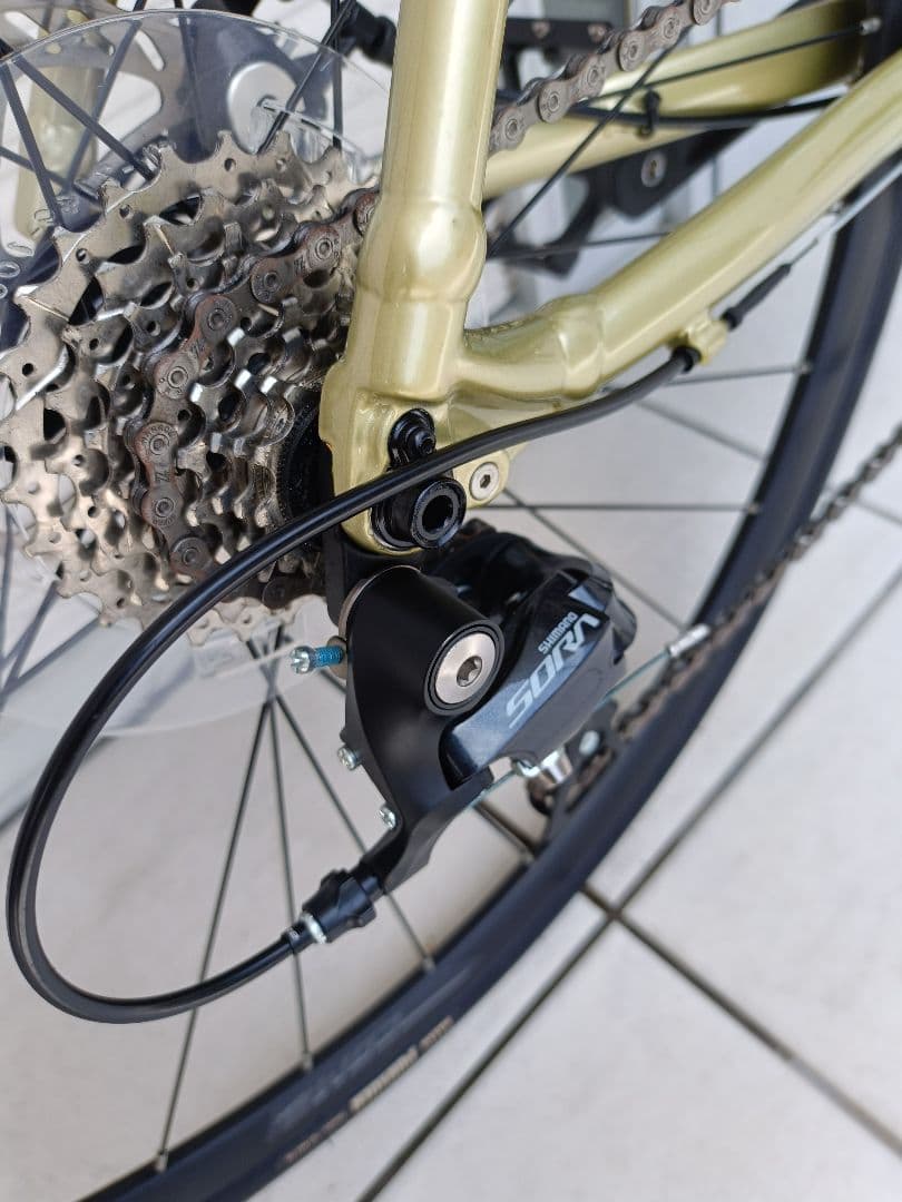 極美品　MERIDA　スクルトゥーラ200 シャンパンゴールド