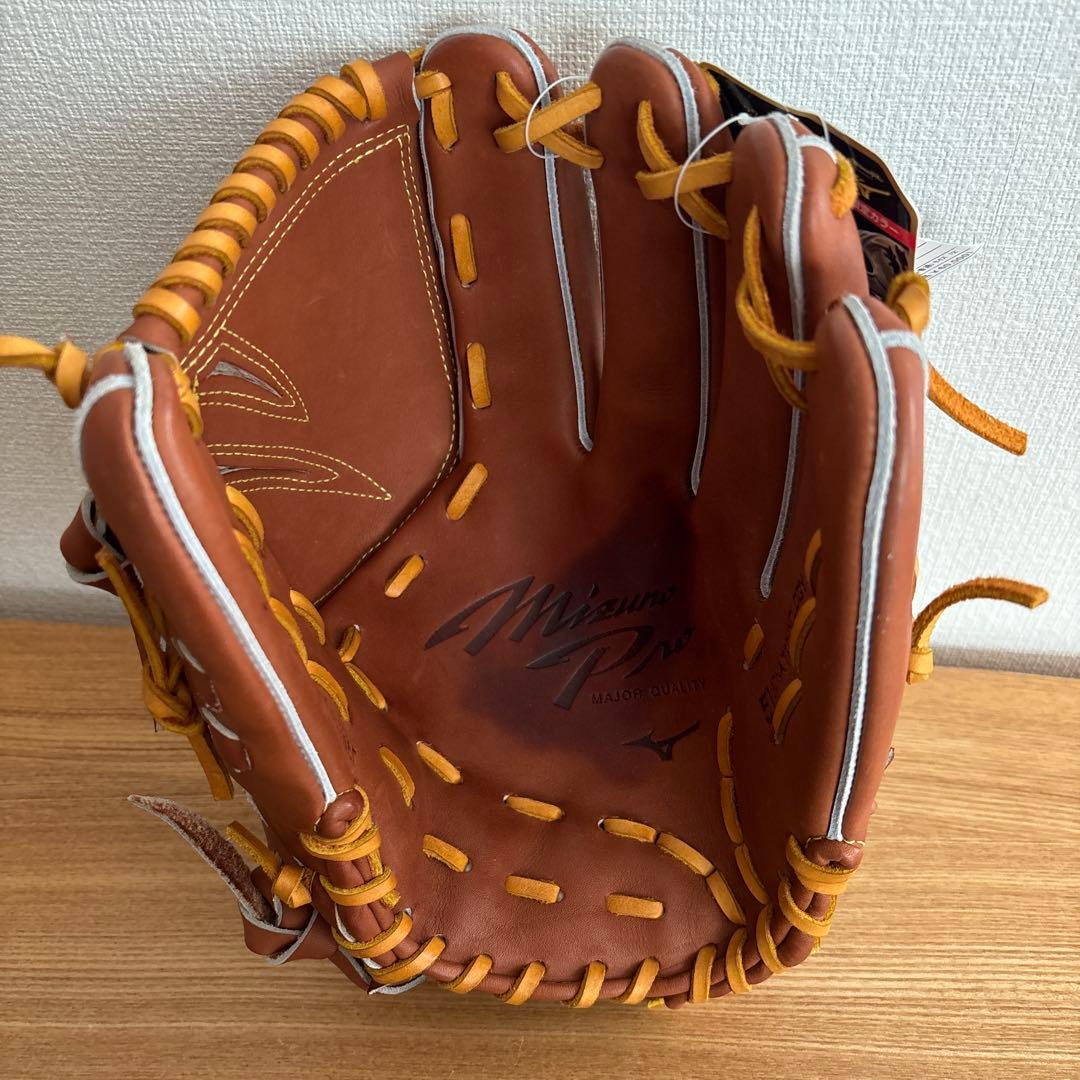 ミズノプロ　投手用　硬式　グローブ　グラブ　高校野球対応　定価66,000円