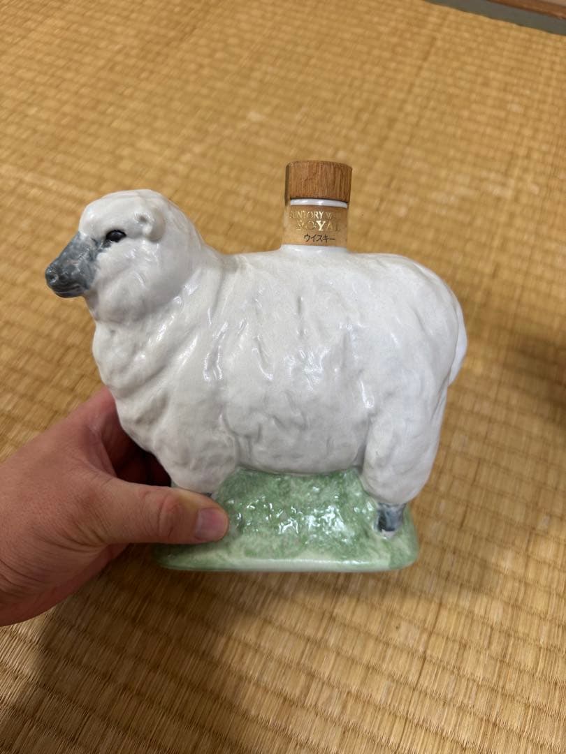 サントリーウイスキー ローヤル 干支ボトル 未 羊 午 馬 陶器ボトル