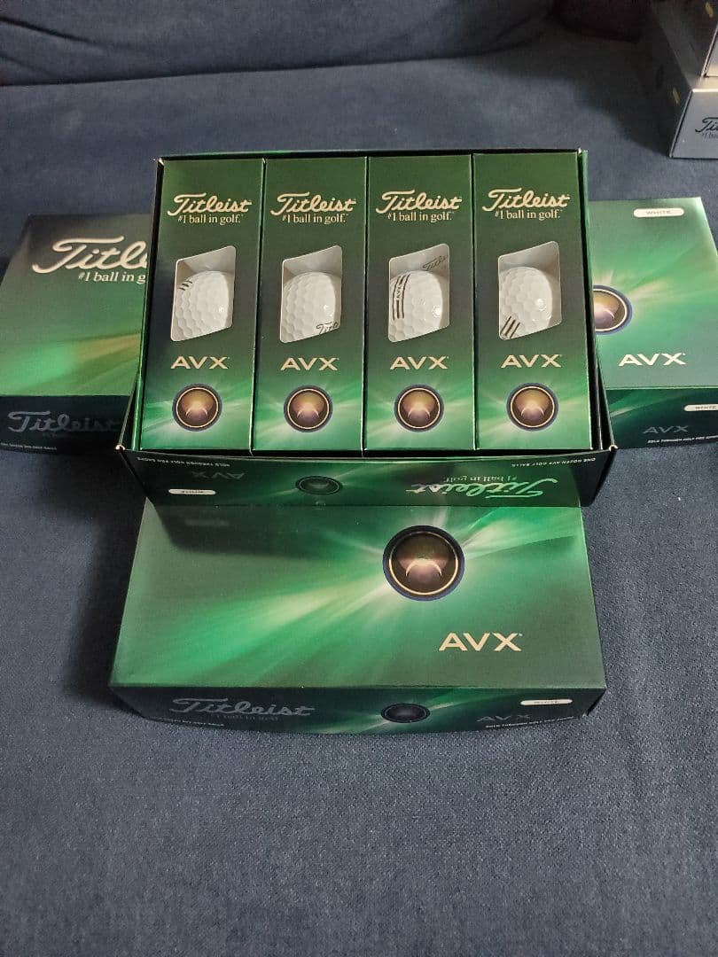 Titleist AVX ホワイト 4ダース