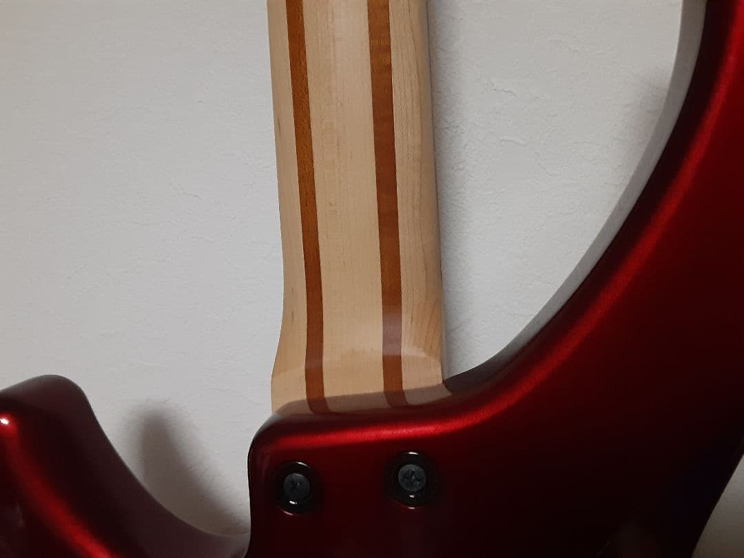 メルカリ便　Yamaha ヤマハ　trbx304 エレキベース　ケース付き