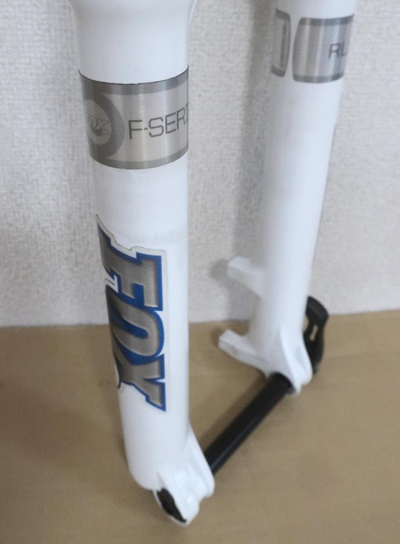 【オイル滲み多い】FOX 32F100 RLC DISC15QR【26インチ用】