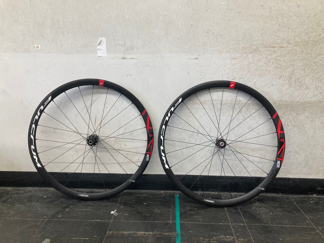 Fulcrum Racing4 700C 完組ホイール