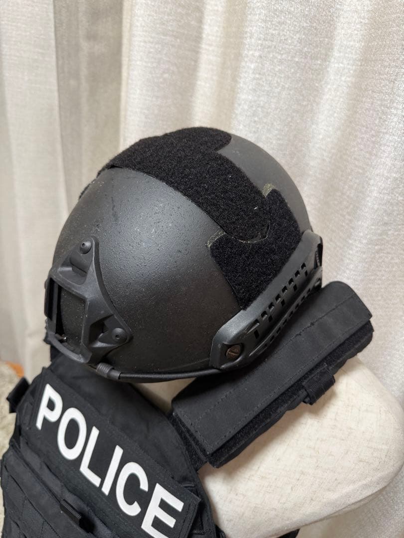 サバゲー　個人装備　プレートキャリア　ヘルメット