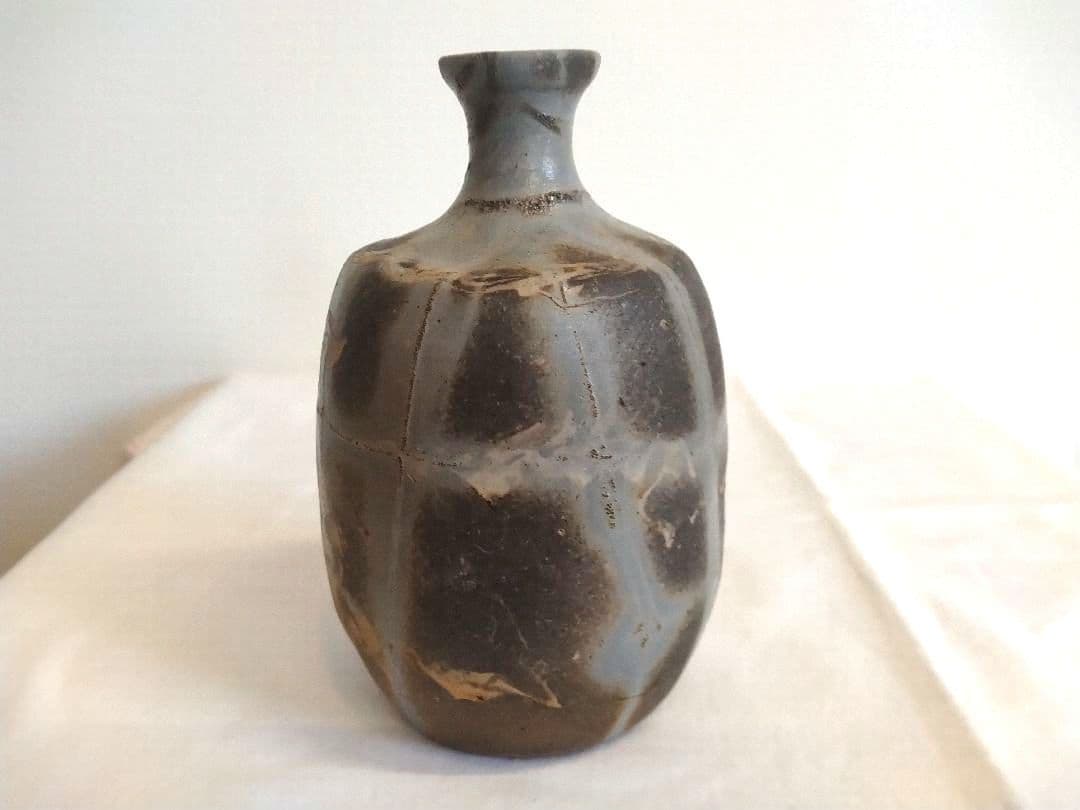 備前焼 若宮窯太田富夫（伝統工芸士）作 練り込み青備前 徳利とぐい呑み