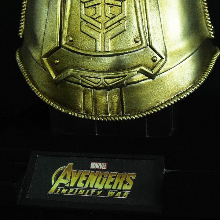 【値下げ】ホットトイズライフサイズ1/1スケール インフィニティ・ガントレット