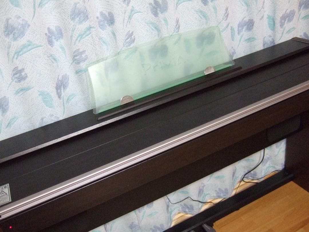 電子ピアノ CASIO Privia PX-700 88鍵盤 送料込み