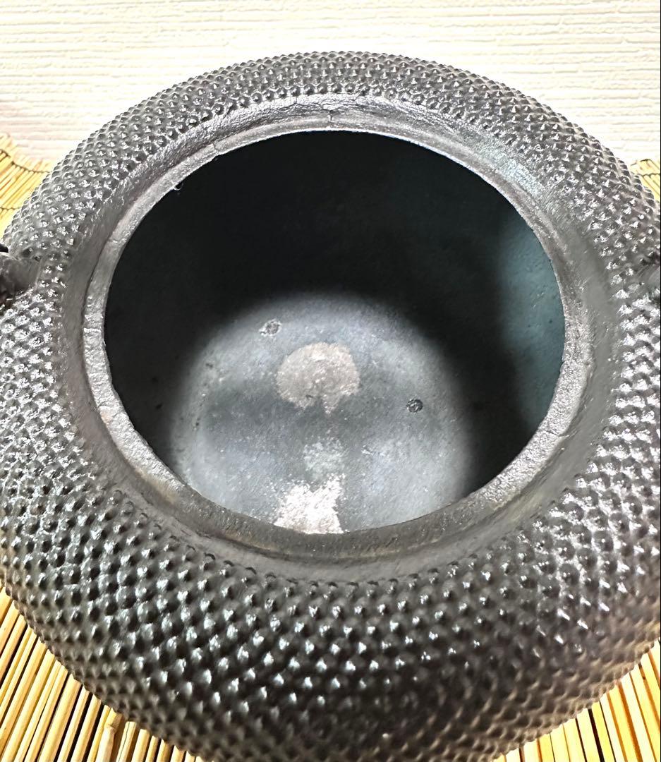 未使用品　南部照光堂造　１５型アラレ　南部鉄瓶　南部鉄器　鉄瓶　調理器具