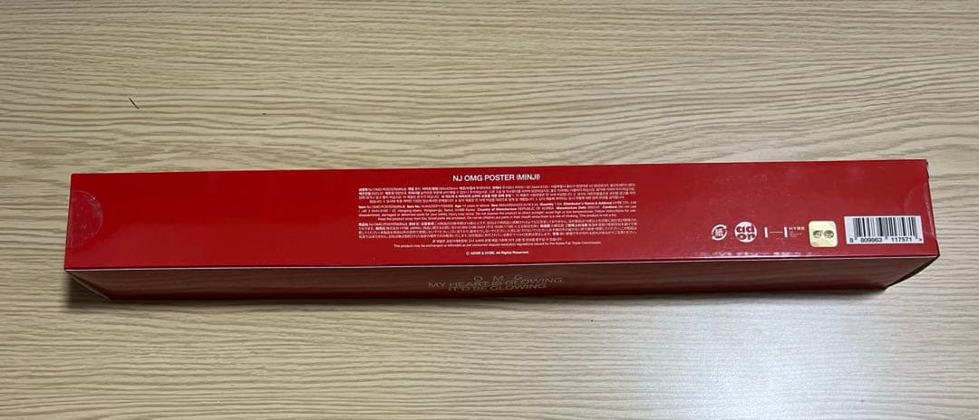 NewJeans OMG ポスター ミンジ