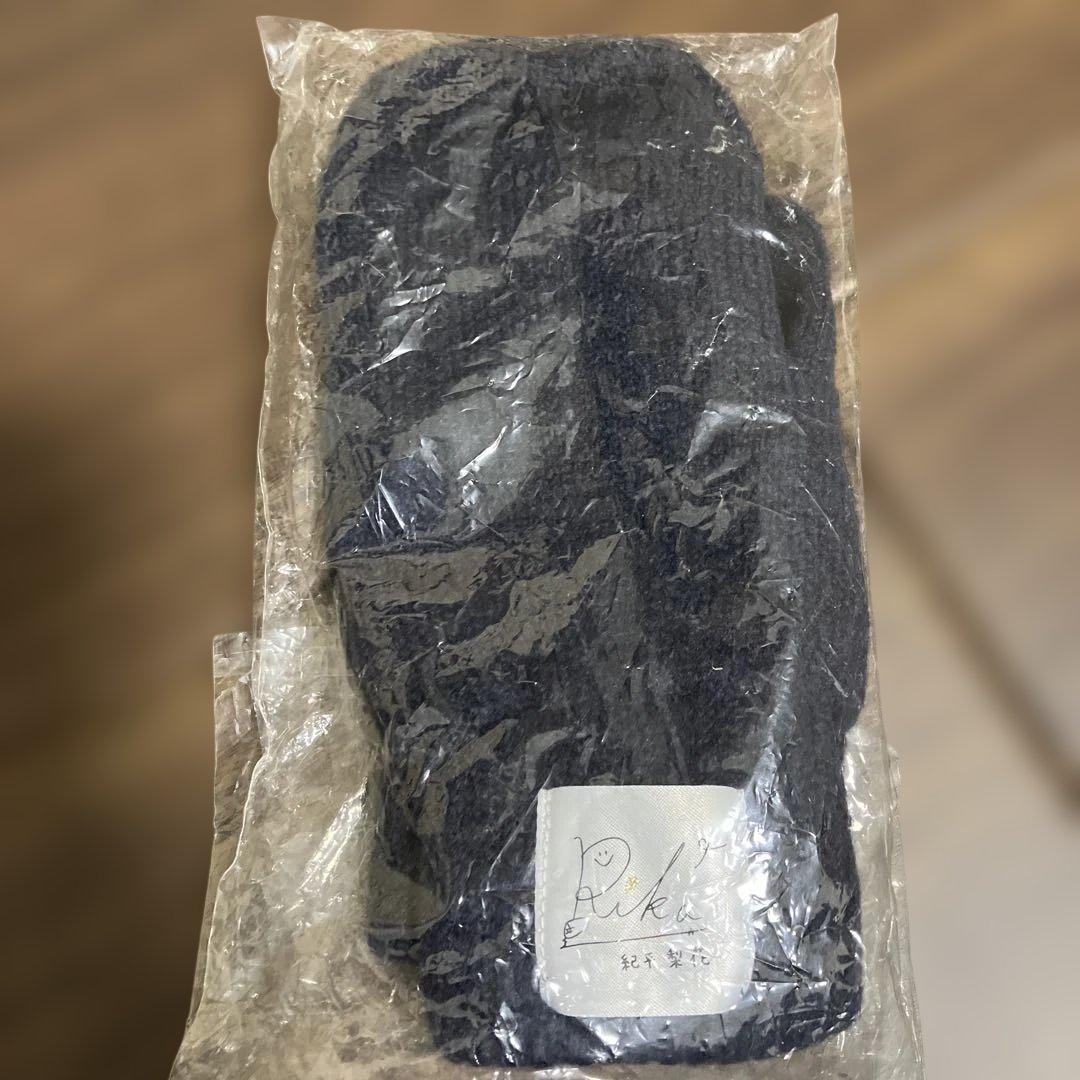 レッドブル　RedBull B賞　オリジナル手袋　紀平梨花　抽選　非売品