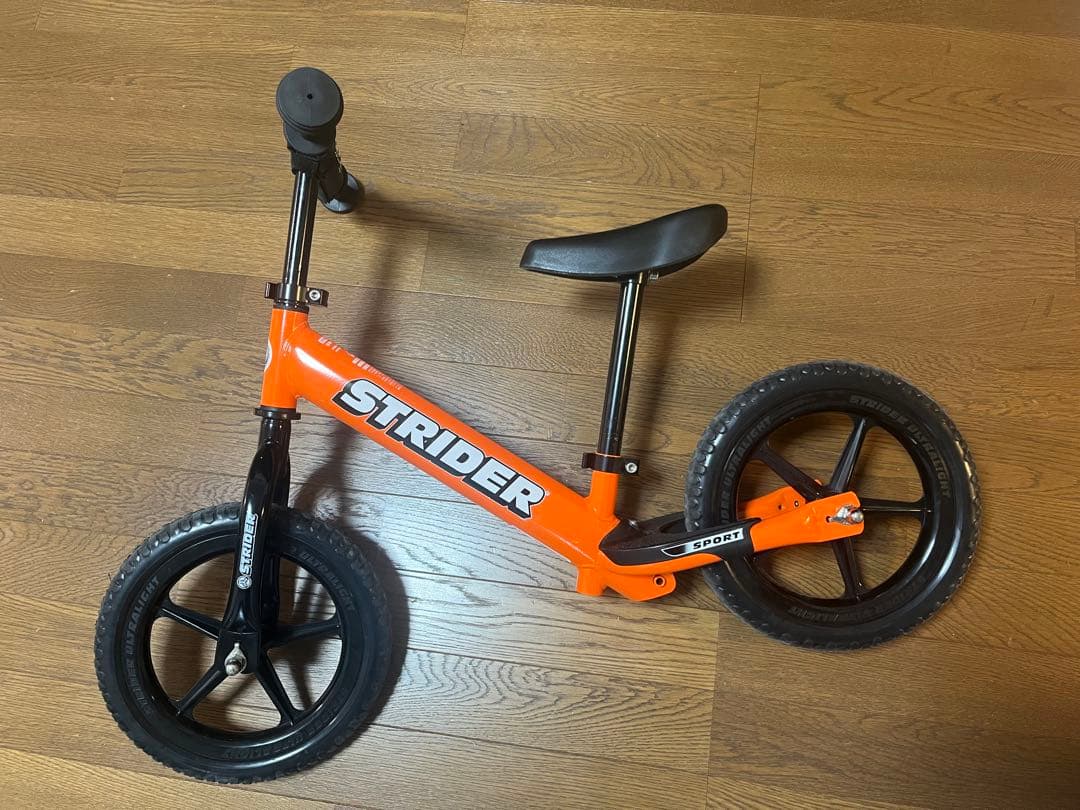 【拳西さま】ストライダー　スポーツモデル　12インチ