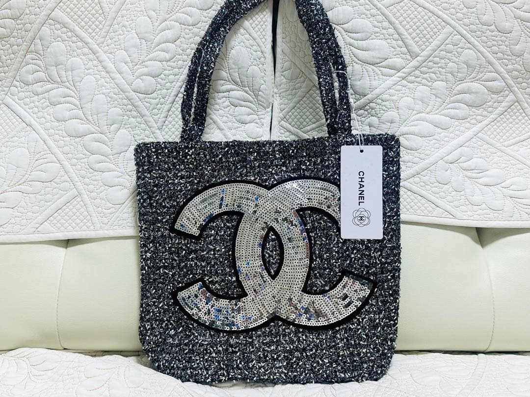 CHANELノベルティ☆スパンコールトートバッグ新品未使用シルバーダーク黒グレー