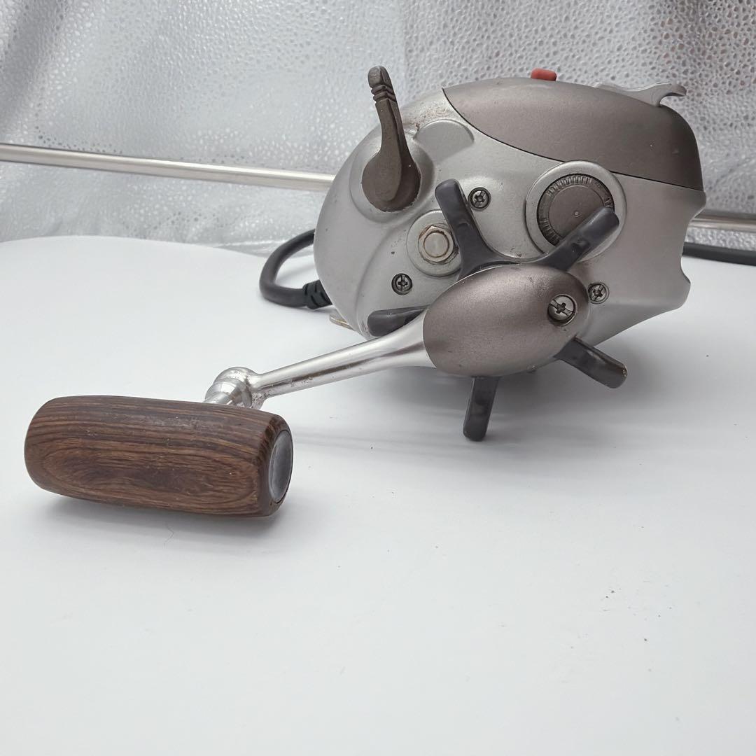 少々難あり　SHIMANO 電動リール 3000XH 電源ケーブルつき