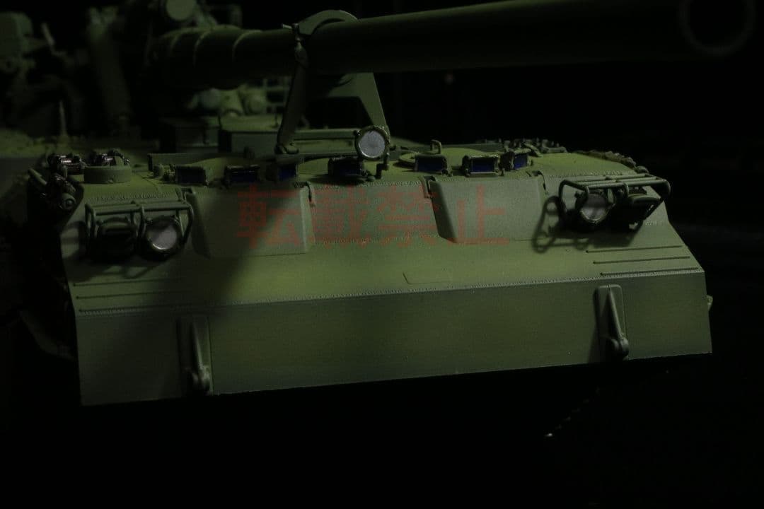 【完成品】 1/35 ソビエト軍 2S7 砲弾 乗員 プラモデル トランペッター