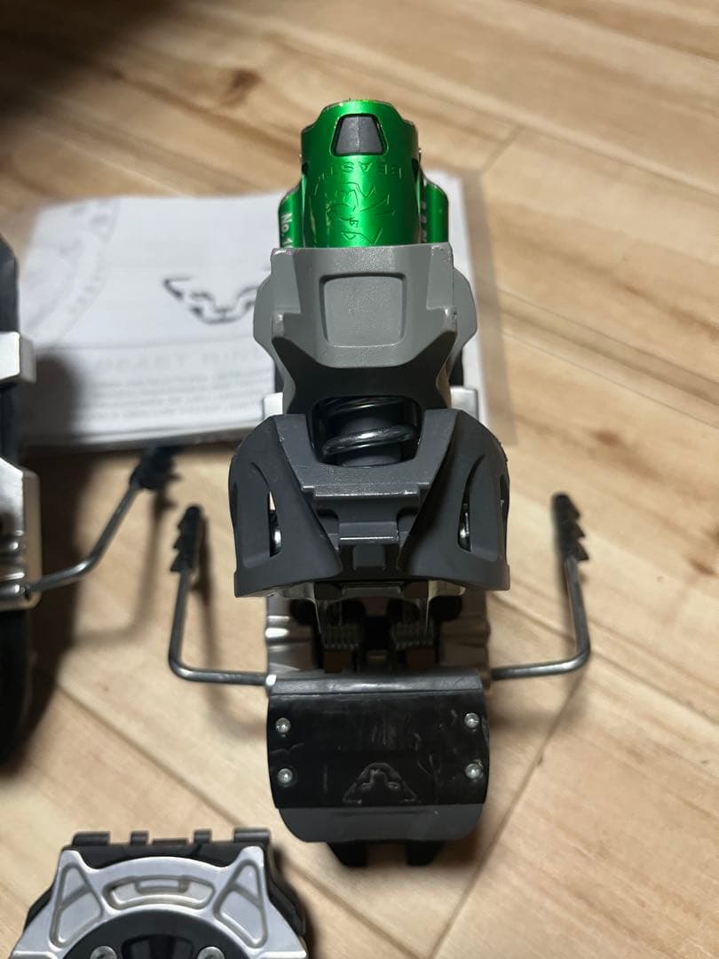 スキー　ビンディング　ディナフィット　beast16