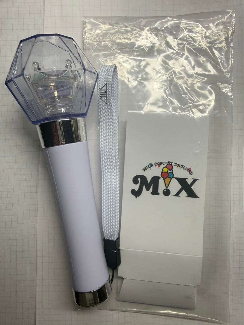 M!LK ミルクラスタルスティック3 ペンライト